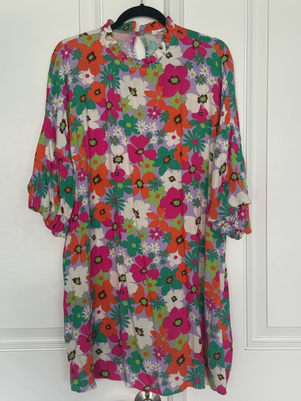 Geegee M NWOT Bright Floral Shift Dress - Multicolor